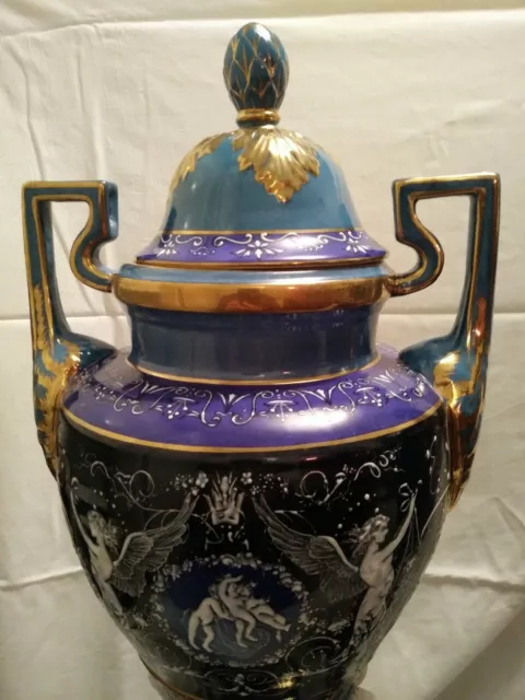 Jarron de porcelana con tapa