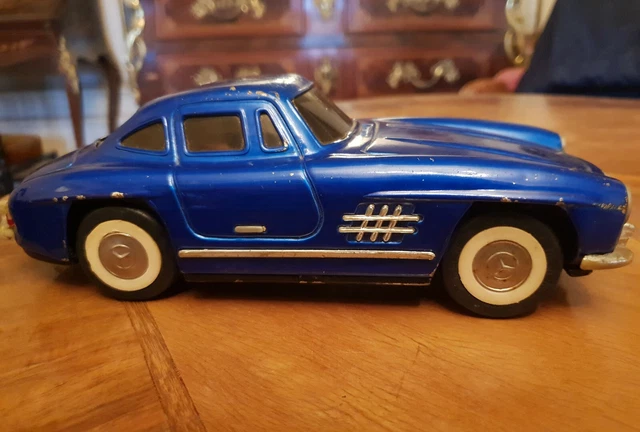 ANTIQUE SHEET METAL friction car L 25 cm - Mercedes 300 SL $54.55