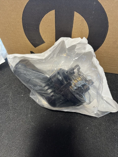 2014 - 2019 Dodge Ram 1500 3.6L V6 Thermostat Housing Unit Mopar OEM