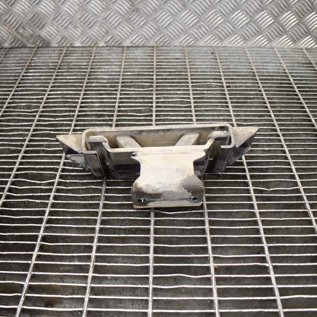 MITSUBISHI L200 TRITON KA KB Gearbox Mount MR992713 2.5 Diesel 131kw