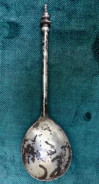 Nice Antique so called Pinnacle pewter spoon, Dutch early 17th. century. Utrecht