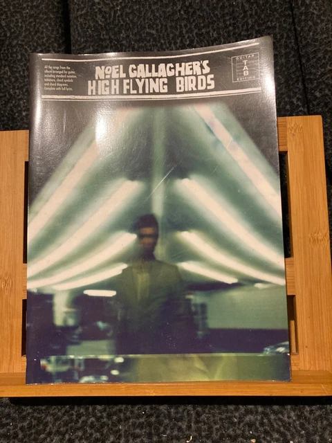 Noel Gallagher's High Flying Birds partition tablature guitare Wise publications
