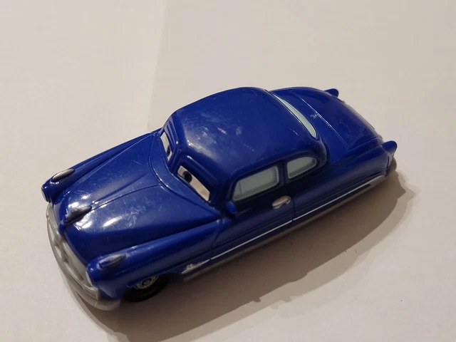 Jouet Pixar Cars 3 : Circuit de Thomasville avec le Fabulous Hudson Hornet, Véhicules et circuits