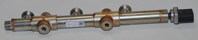 Fuel Rail VW Golf 7 1,0 81KW Chzc Fuel Distributor 04C133320F Original