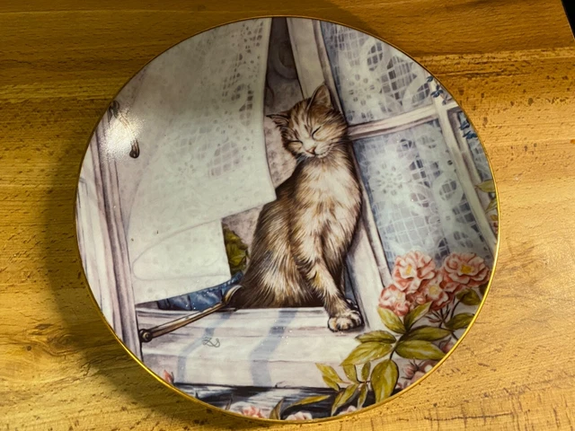 Vintage 8 1/2" American Artists Summer Breeze Cat Plate 1574 Zoe Stokes 1985-86