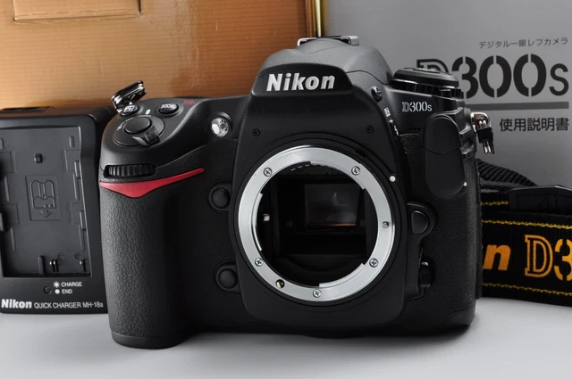 [Mint IN BOX **Shots 65**]Nikon D300S 12.3 MP Digital SLR Camera Body From Japan