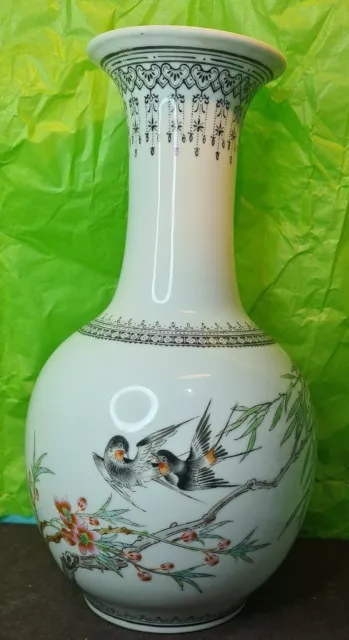 Chinese Republican Period Porcelain Vase Lamp Base Birds and Flowers Decoration