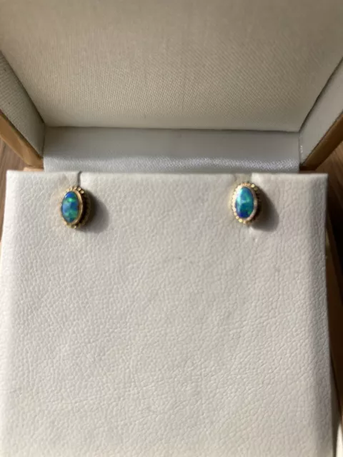 Vintage 9ct Yellow Gold Blue Doublet Opal Stud Earrings