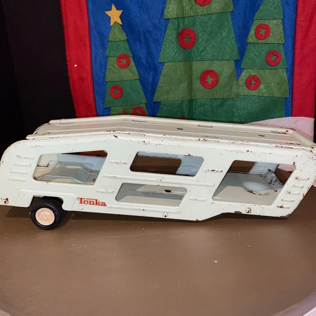 VINTAGE METAL TONKA Car Hauler Auto Carrier Mint Green Parts Or Restore