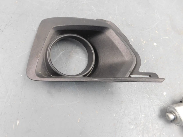 2002 98 99 00 01 Pontiac Trans Am Left Fog Light Bezel 19k #2939 Y2