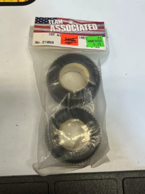 Team Associated Mini Pin Tires Rc18t 4wd Truck 1/18th Scale Rc 21059 X2 Set New