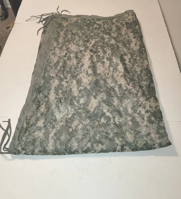 USGI Wet Weather Poncho Liner Woobie Blanket ACU Digital Very Good USGI Wet Weather Poncho Liner Woobie Blanket ACU Digital Very Good