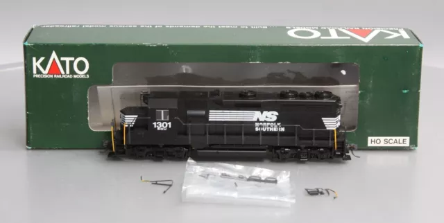 Kato 37-028 HO Scale Norfolk Southern EMD GP35 Diesel Locomotive #1301/Box