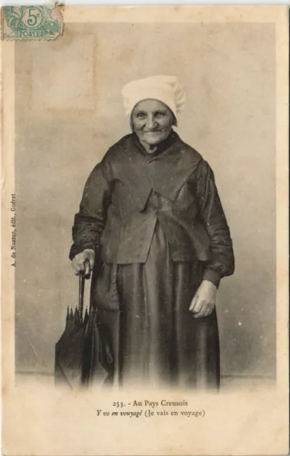 CPA Au Pays Creusois - Vieille Femme - Type (1144127)