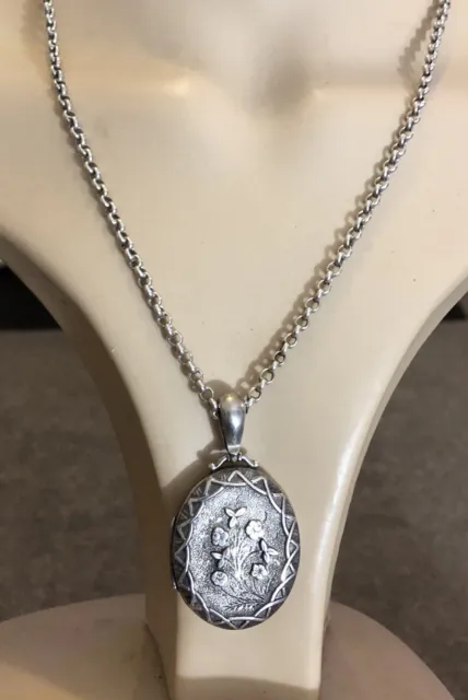 (c92)Antique Victorian Sterling Silver Locket And Belcher Chain 1901 B’ham