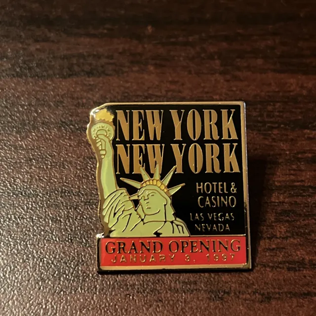 Vintage 1997 New York New York Hotel & Casino Grand Opening Las Vegas Lapel Pin