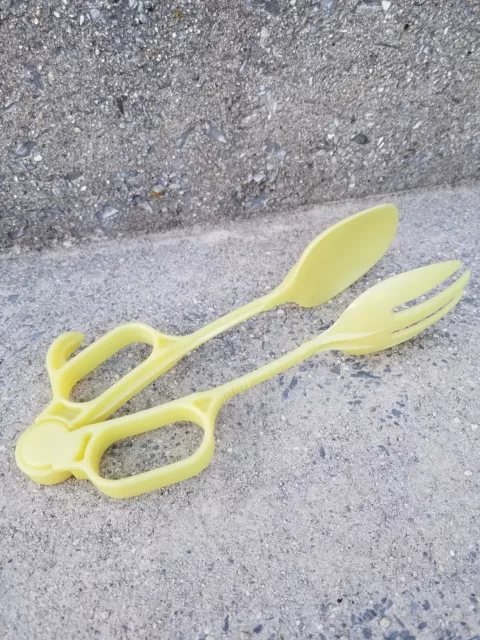 Vtg 1954 Tupperware Salad Serving Tongs #114-2 Pastel Yellow 9½" Tupper Corp