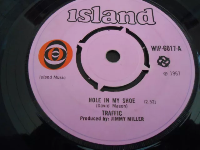 Traffic - "Hole in my shoe / No face... / Smiling phases" - ISLAND 7" single