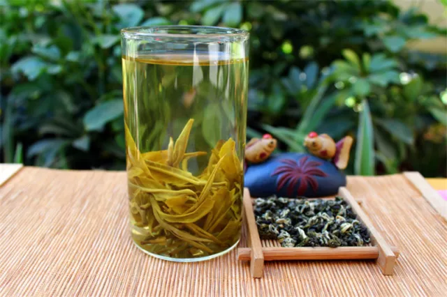 100g HelloYoung Premium Green Tea China Biluochun Tea Green Organic Healthy Tea