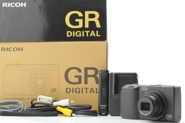 [MINT in Box w/ CA-3] RICOH GR DIGITAL 8.1MP BLACK Dgitial Camera From JAPAN