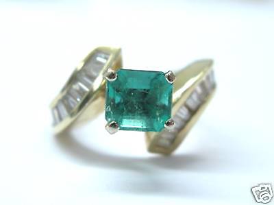 Fine 14KT Gem Colombian Emerald Diamond Solitaire with Accents Ring 2.71Ct