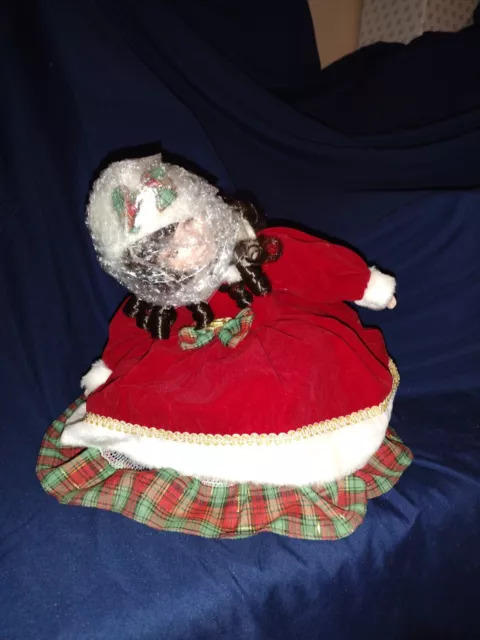Angela Christmas Musical Doll By The Heritage Signature Collection #80024