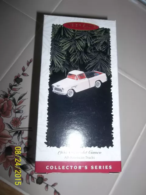 HALLMARK Collectors Series 1955 chevrolet CAMEO pickup truck Dated 1996 Ornament