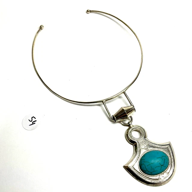 très beau Collier Pendentif en Argent et Pierre Howlite Turquoise
