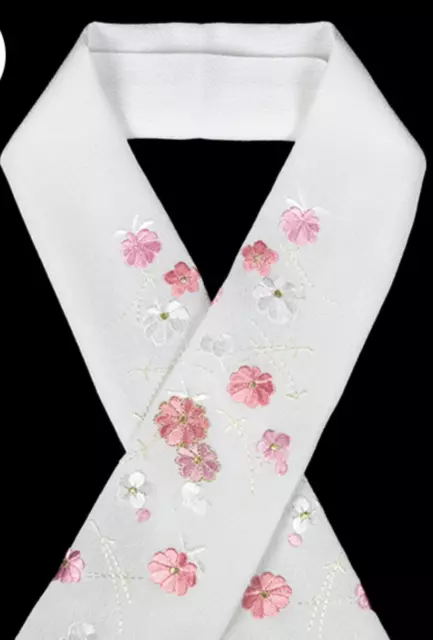 Japanese Woman's Kimono Embroidery HAN ERI collar 9 White Flower
