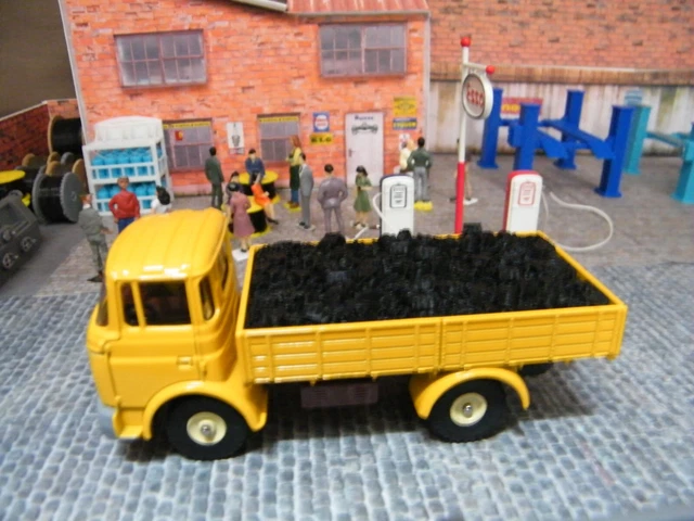 Camion Berliet GAK Plateau Avec Container – Bonux – 1/90 – Beige Et Vert – Occasion