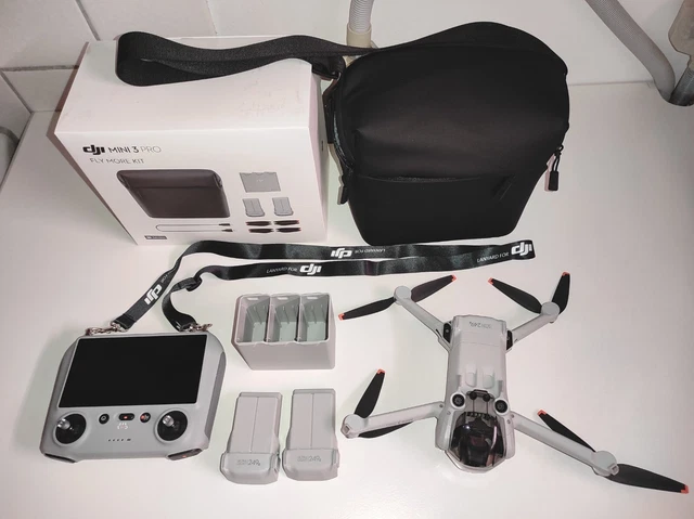 DJI MINI 3 Pro Fly More Combo 3 Akku‘s +Tasche Ovp + Restgarantie bis ...