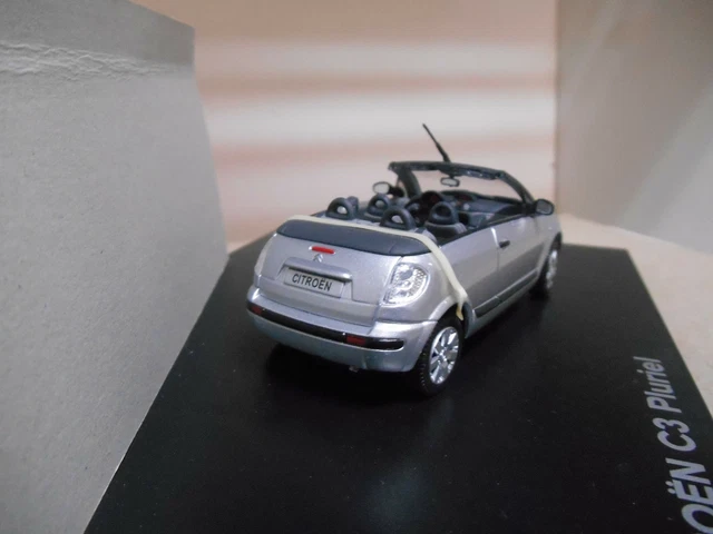 Citroen C3 Pluriel Gris/Silver 1:43 Dealer Norev 3