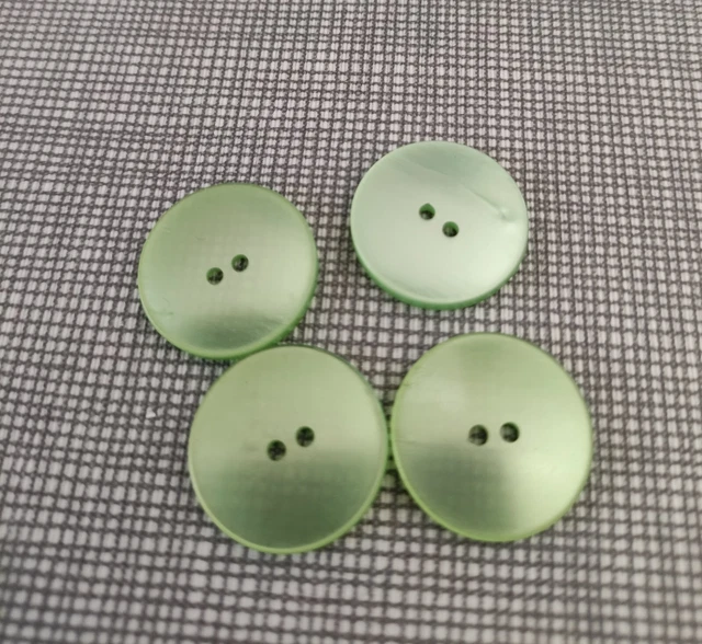 Lot De 50 Boutons 2 Trous Uni Multi-couleurs 9 Mm - Mercerie, Couture, Scrapbooking