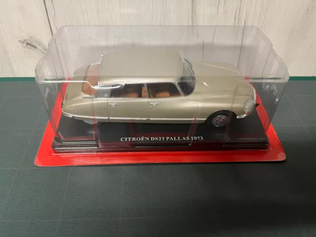 CITROEN DS23 PALLAS- 1973 - Echelle 1.24° - Auto Vintage Hachette Collections