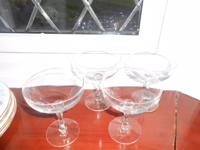 bowl glasses x4 lot 4 in high 13 in round similar to babysham glasses  vgc