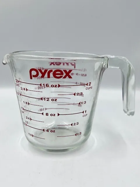 Pyrex Prepware 2-Cup Measuring Cup, Red Graphics, Clear Pre - Owned