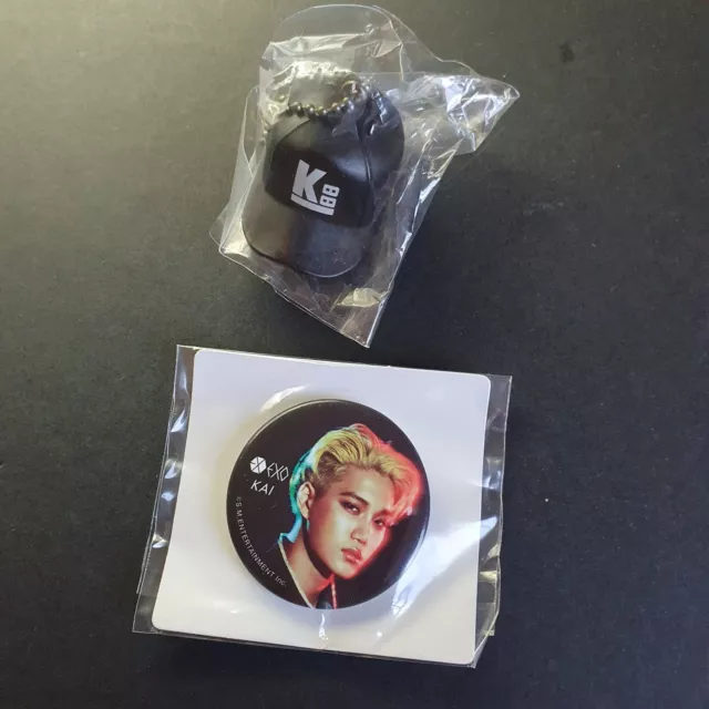 EXO Kai EXO PLANET #3 tour badge and keyring cap / brand new