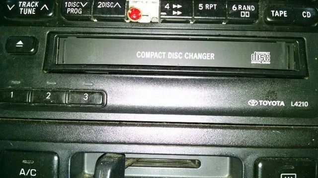 Audio Equipment Radio CD Player Fits 98-02 4 RUNNER 367063