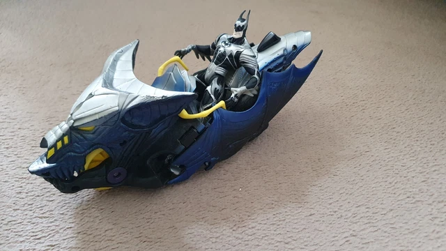 Batman Legends Of The Dark Knight Skywing Street Bike and Exclusive Figure 1997