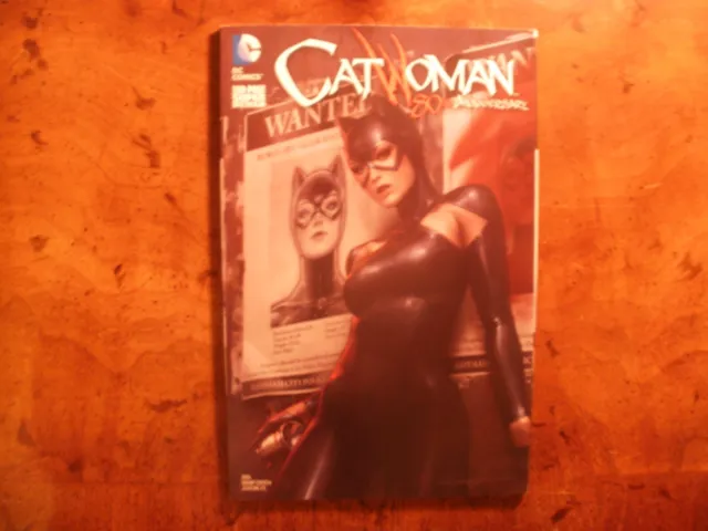 N-Mint DC Comic: CATWOMAN 80th ANNIVERSARY 100-Page Super Special (Lee Variant