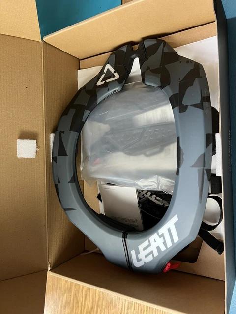 Leatt DBX neck brace 3.5