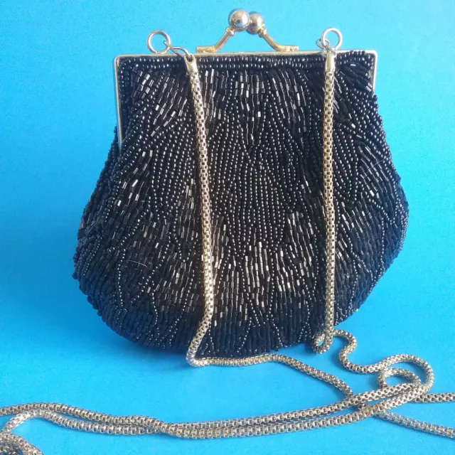 La Regale White Beaded Vintage Handbag. Italian glass beaded evening purse,  made in Japan.