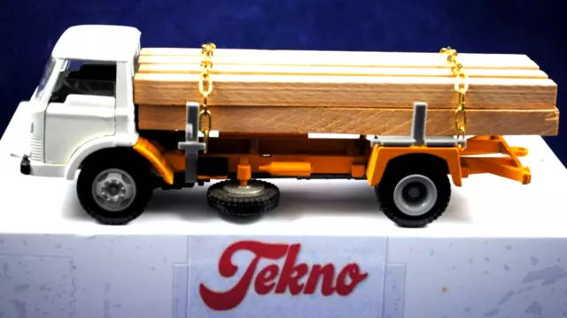 Nr. MINT 1:43 TEKNO No 917 FORD D-800 LOG TIMBER Truck / Lorry w/ BOX Made in NL 2