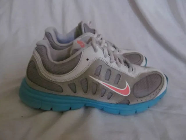 Bambina Nike Inspire Scarpe da Corsa Blu Rosa Bianco Grigio Misura 4Y 4 Ragazzi