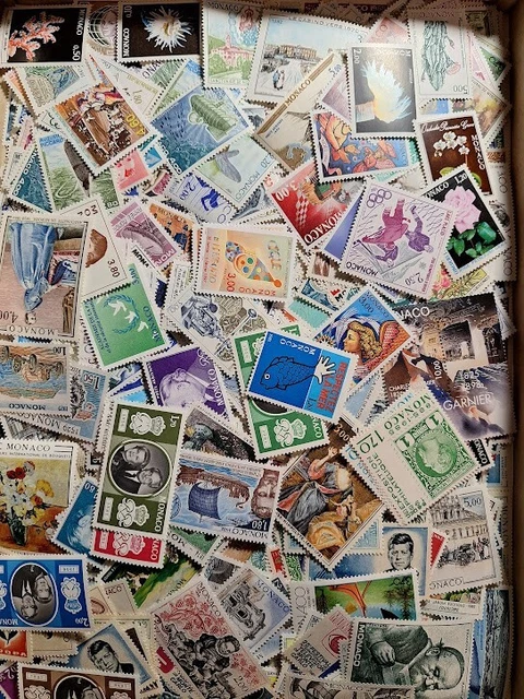 Monaco : Vrac De Timbres Neufs En Francs - Faciale 500 Euros