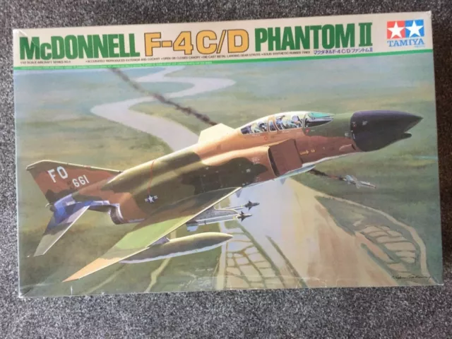 Tamiya 60305 McDonnell F-4 C/D Phantom II 1/32