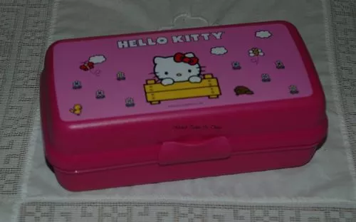 Tupperware Hello Kitty Hk Sub Hoagie Sandwich Keeper Pink