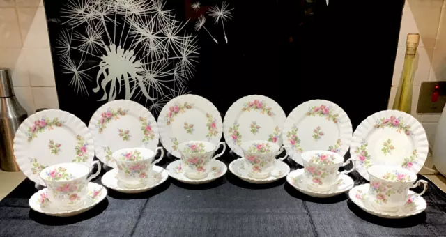 6 x Royal Albert Moss Rose Trios (cup, saucer, tea plate) - Vintage - VGC!