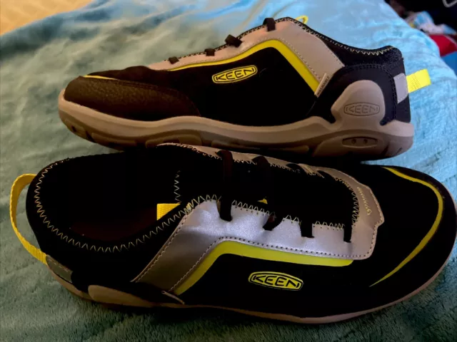 Keen Big Kids Size 7 Shoes