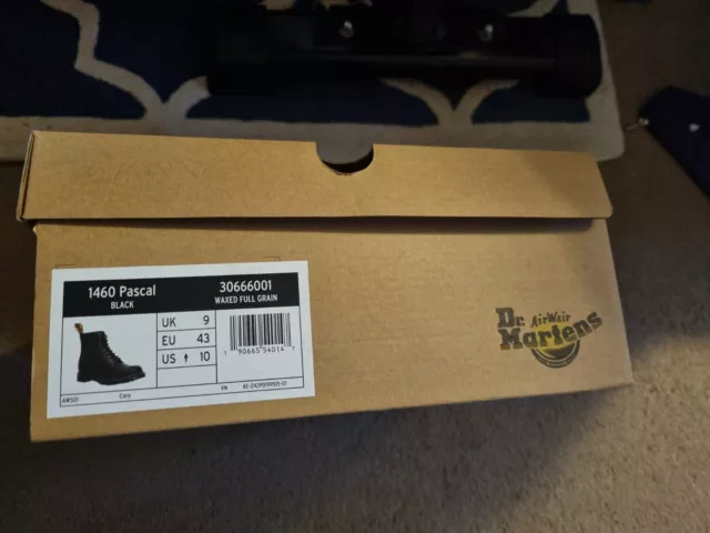 Dr Martens 1460 Black Wax Grain Boot - Size 9